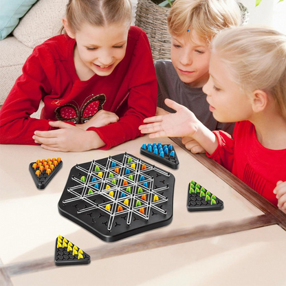 Triangle strategy - strategisch bordspel