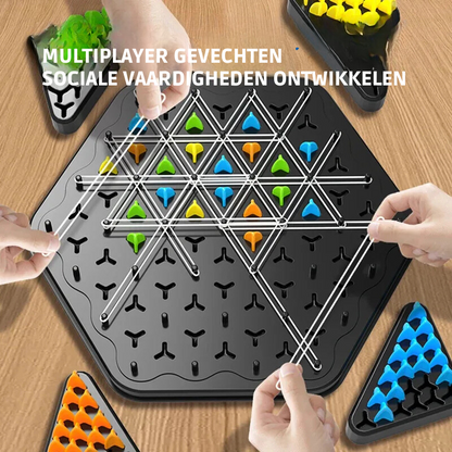 Triangle strategy - strategisch bordspel